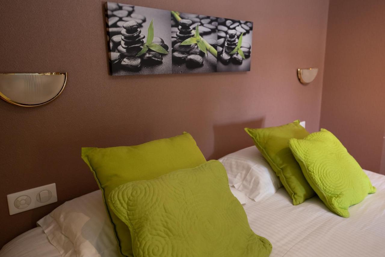 Logis Hotel Restaurant L'Escapade Le Pêchereau Екстериор снимка